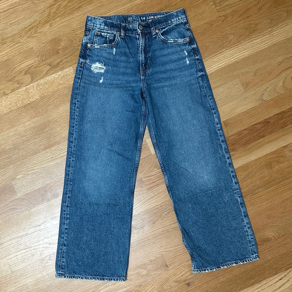 Girls GAP low stride jeans 💙🦋